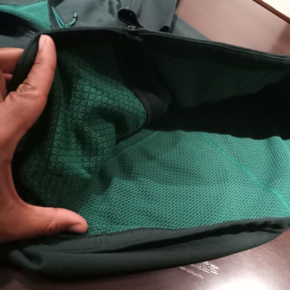 The North Face Fullzip Jacket - Picture 6 of 6